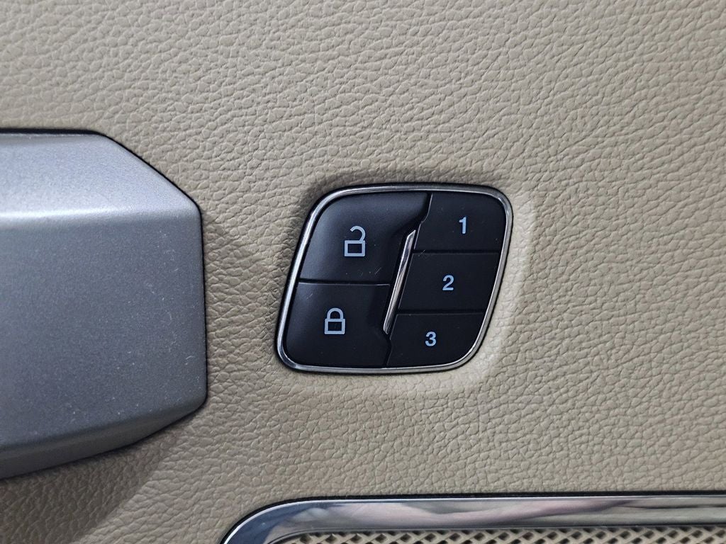 2019 Ford F-350SD Lariat DRW