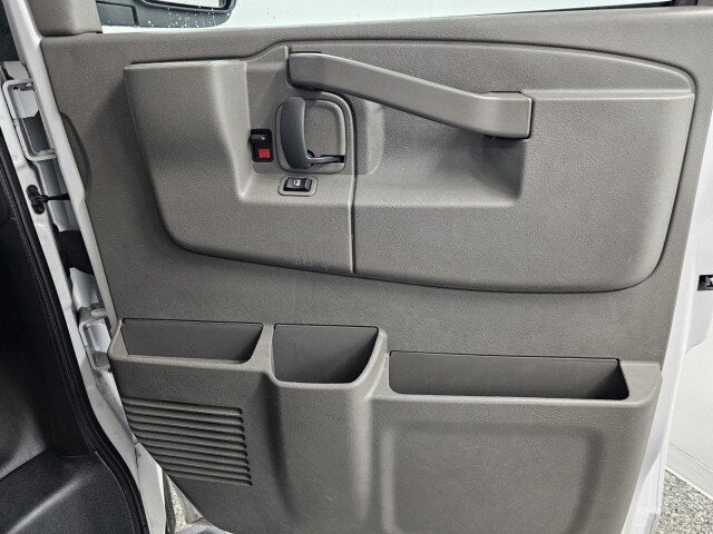 2023 Chevrolet Express 3500 LS Passenger