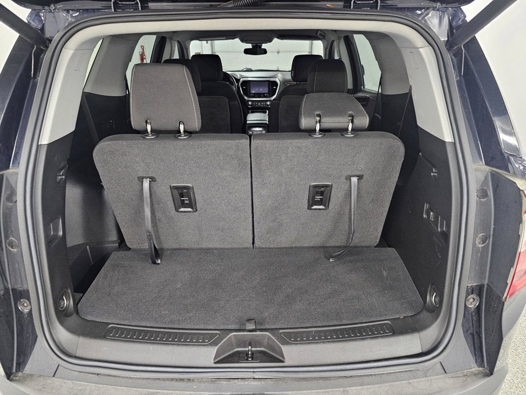 2022 GMC Acadia SLE