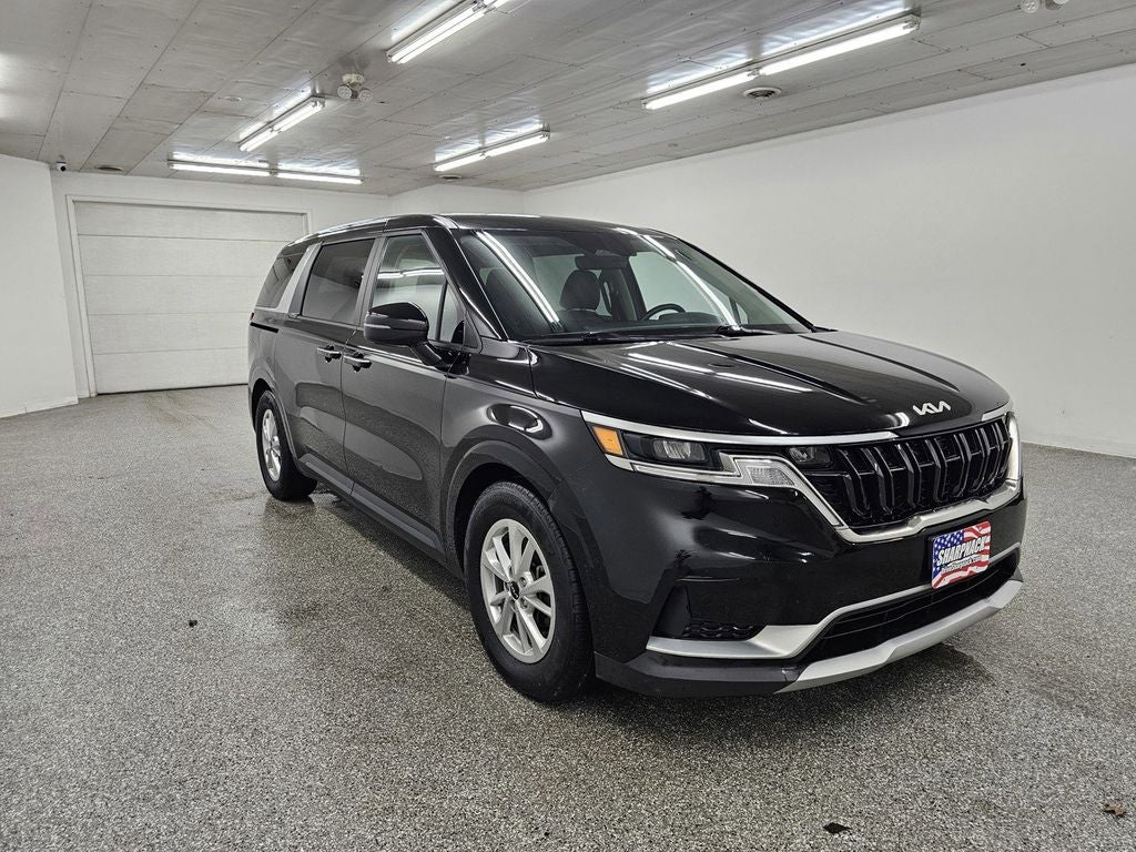 2024 Kia Carnival LX