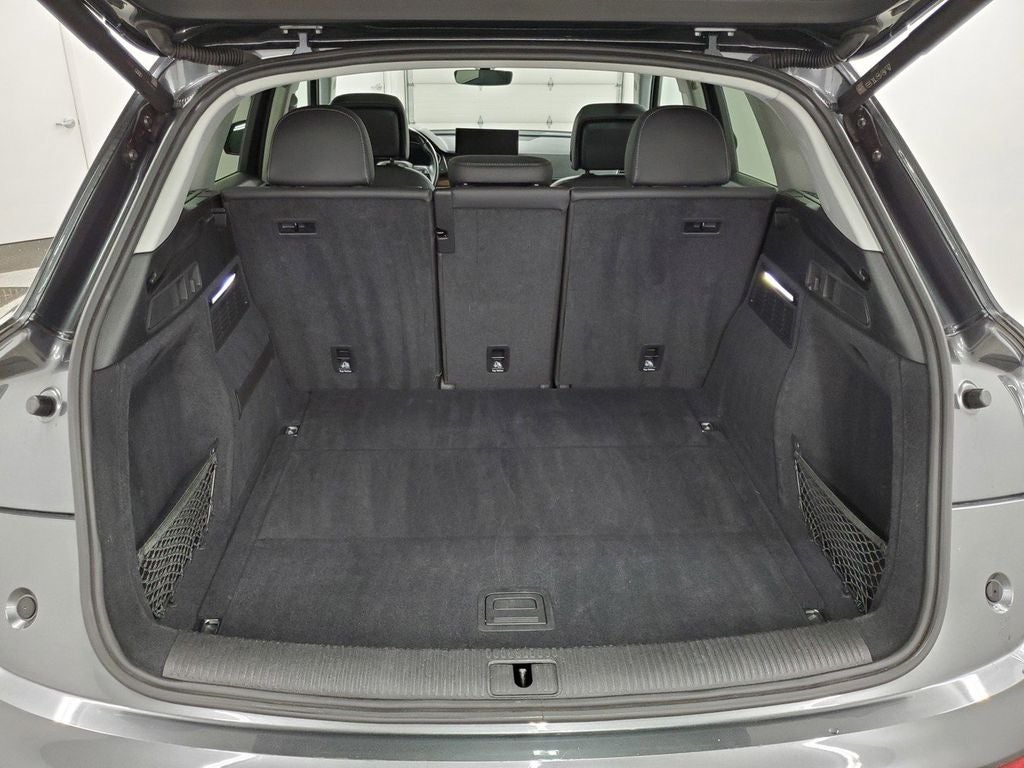 2023 Audi Q5 45 S line Premium quattro