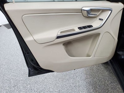 2011 Volvo XC60 3.2 R-Design