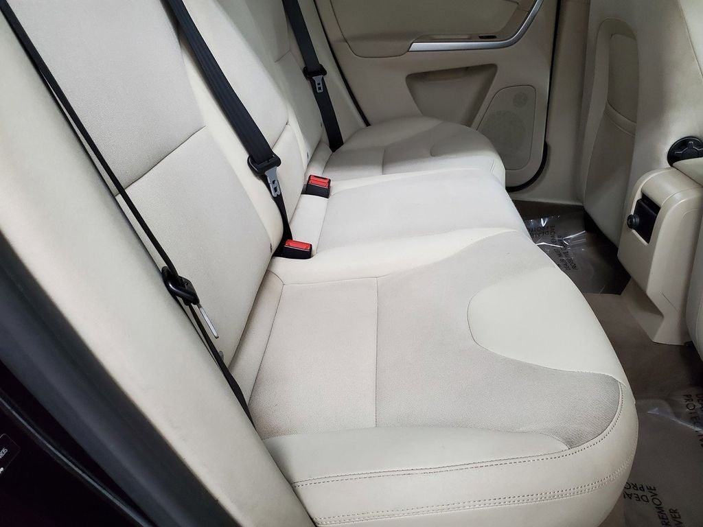 2011 Volvo XC60 3.2 R-Design