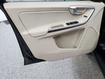 2011 Volvo XC60 3.2 R-Design