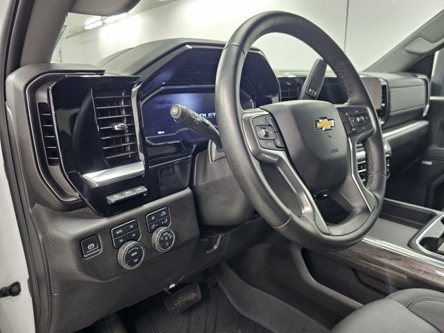 2025 Chevrolet Silverado 3500HD LTZ
