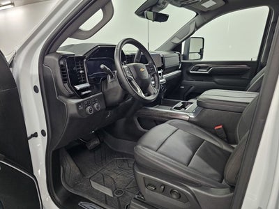 2025 Chevrolet Silverado 3500HD LTZ