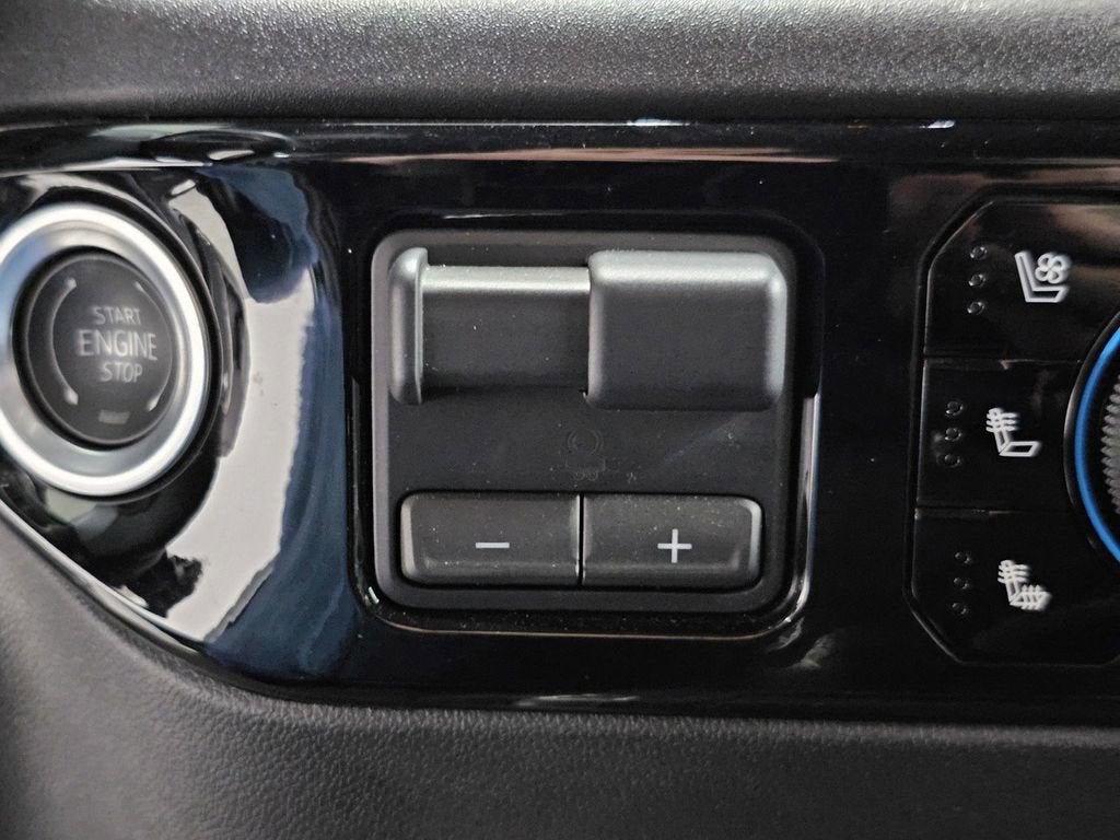 2025 Chevrolet Silverado 3500 HD LTZ