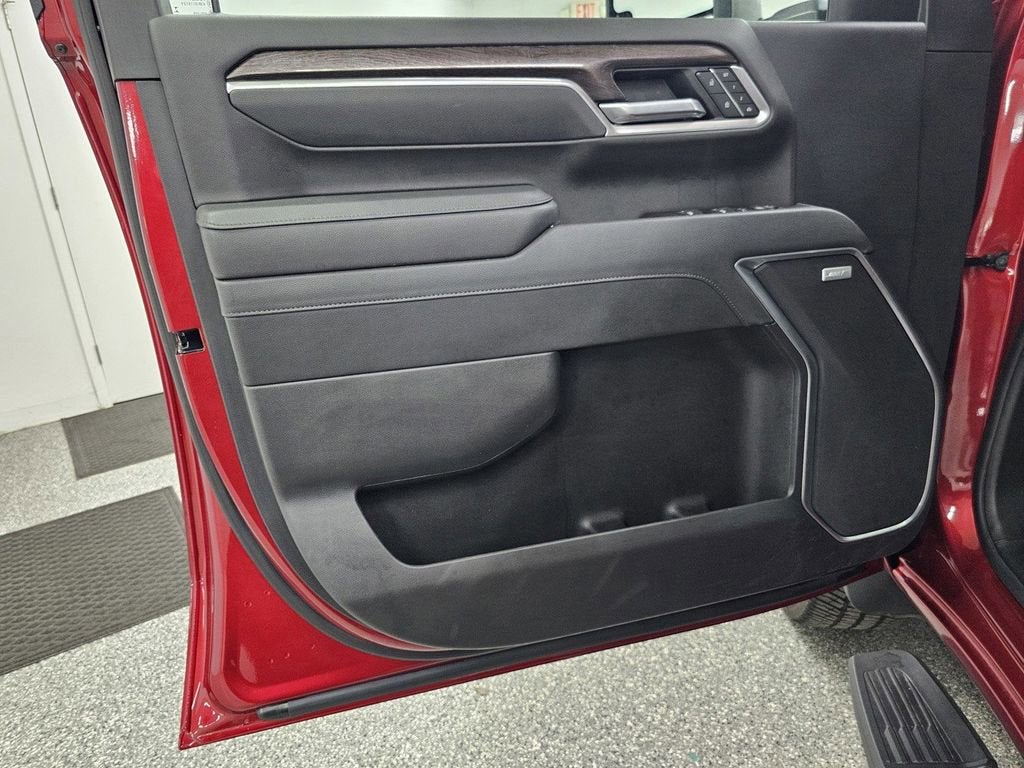 2025 Chevrolet Silverado 3500 HD LTZ