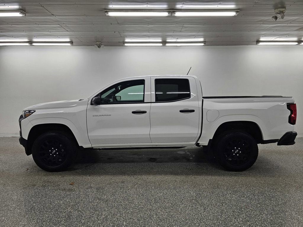 2025 Chevrolet Colorado WT/LT