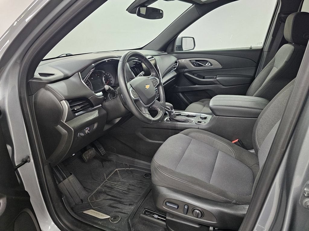 2024 Chevrolet Traverse Limited LT Cloth