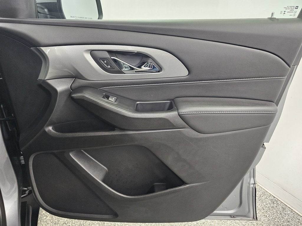 2024 Chevrolet Traverse Limited LT Cloth
