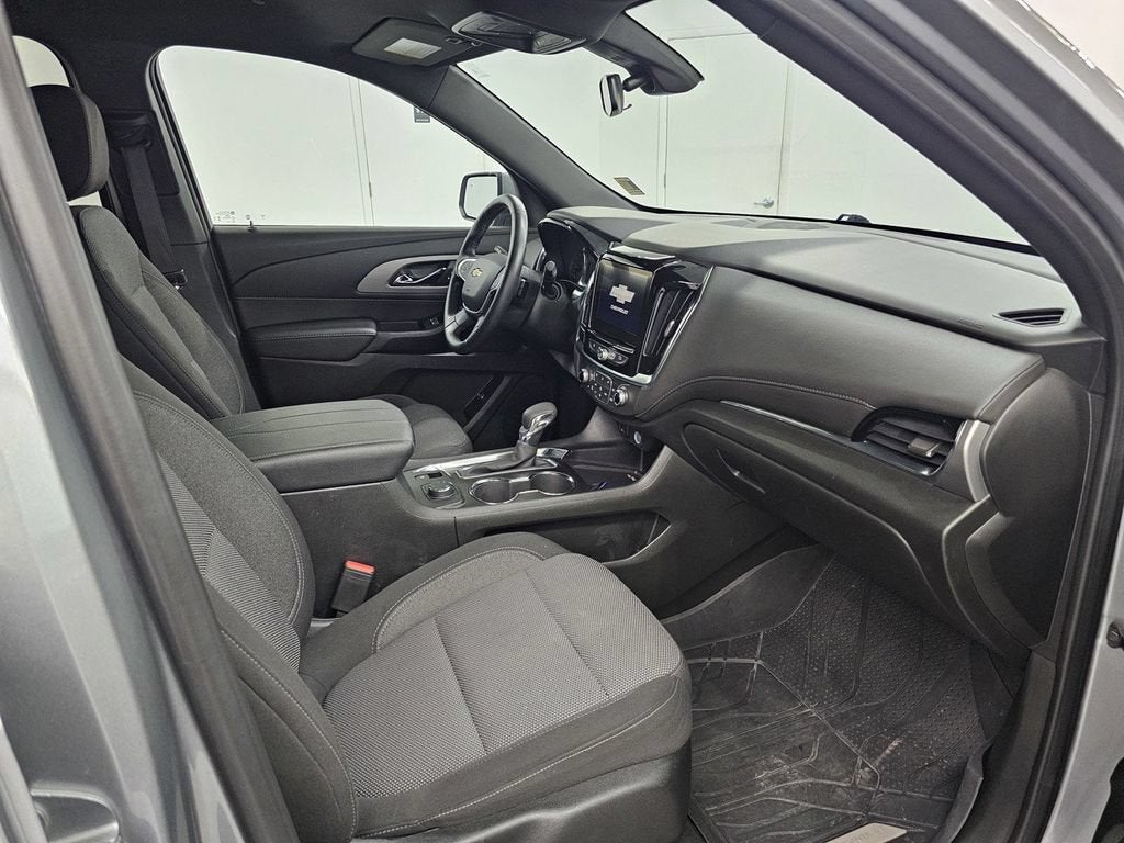 2024 Chevrolet Traverse Limited LT Cloth