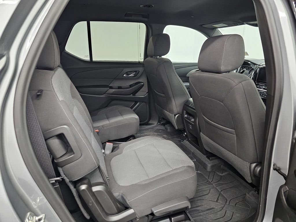 2024 Chevrolet Traverse Limited LT Cloth