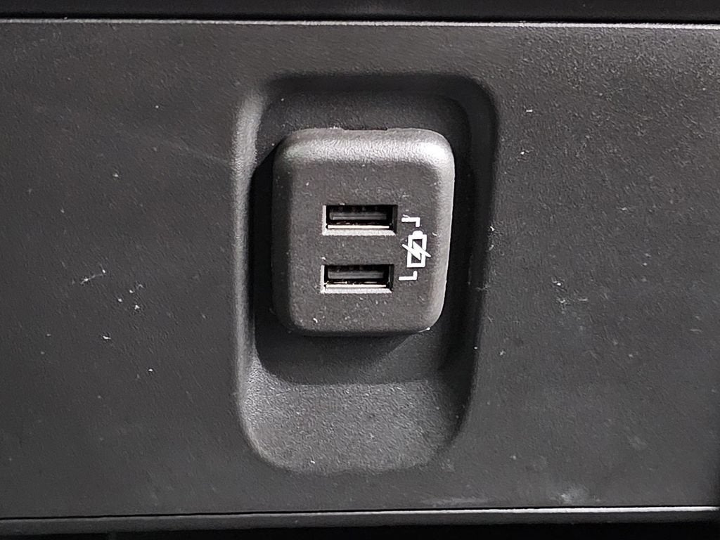 2024 Chevrolet Traverse Limited LT Cloth