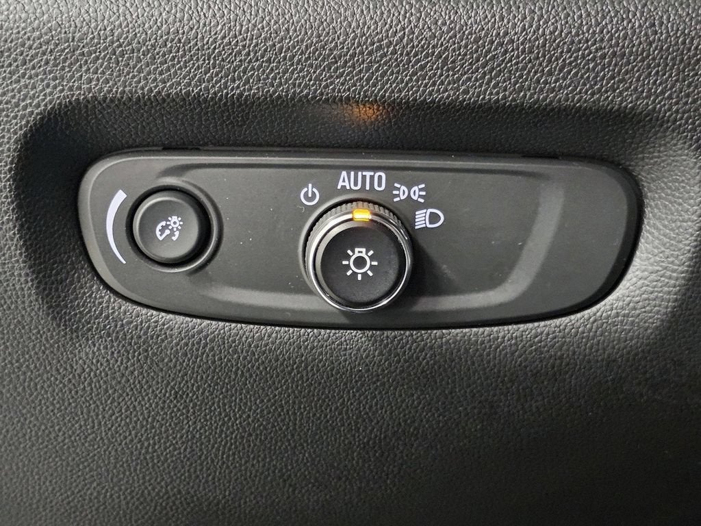 2024 Chevrolet Traverse Limited LT Cloth