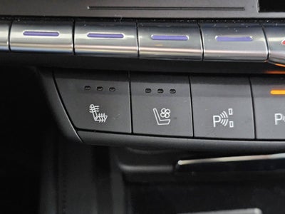 2023 Cadillac XT4 AWD Premium Luxury