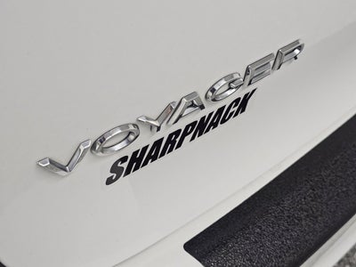 2024 Chrysler Voyager LX