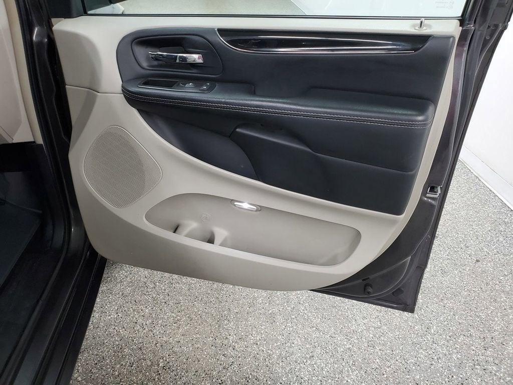 2014 Chrysler Town & Country Touring-L 30th Anniversary