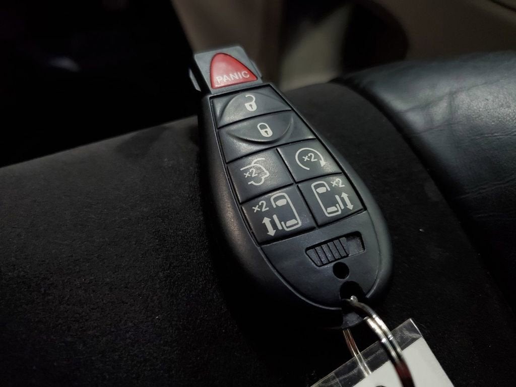 2014 Chrysler Town & Country Touring-L 30th Anniversary