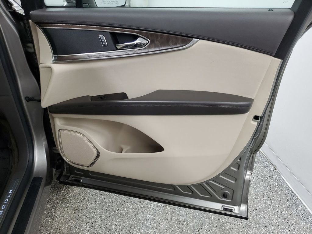 2016 Lincoln MKX Select